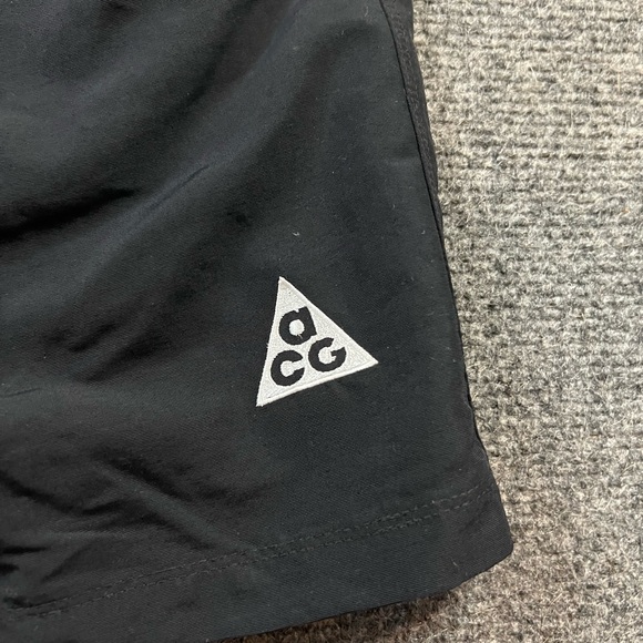 ACG Nike shorts new with tags black XL woman’s zipper pockets - Picture 2 of 6